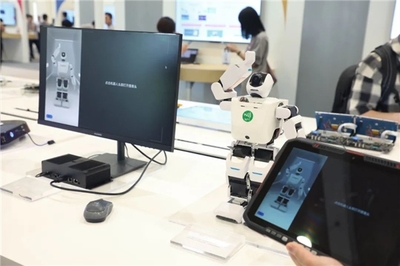 華為開發者大會2023 中軟國際攜手深開鴻加速推動開鴻智聯新產品、新場景、新突破